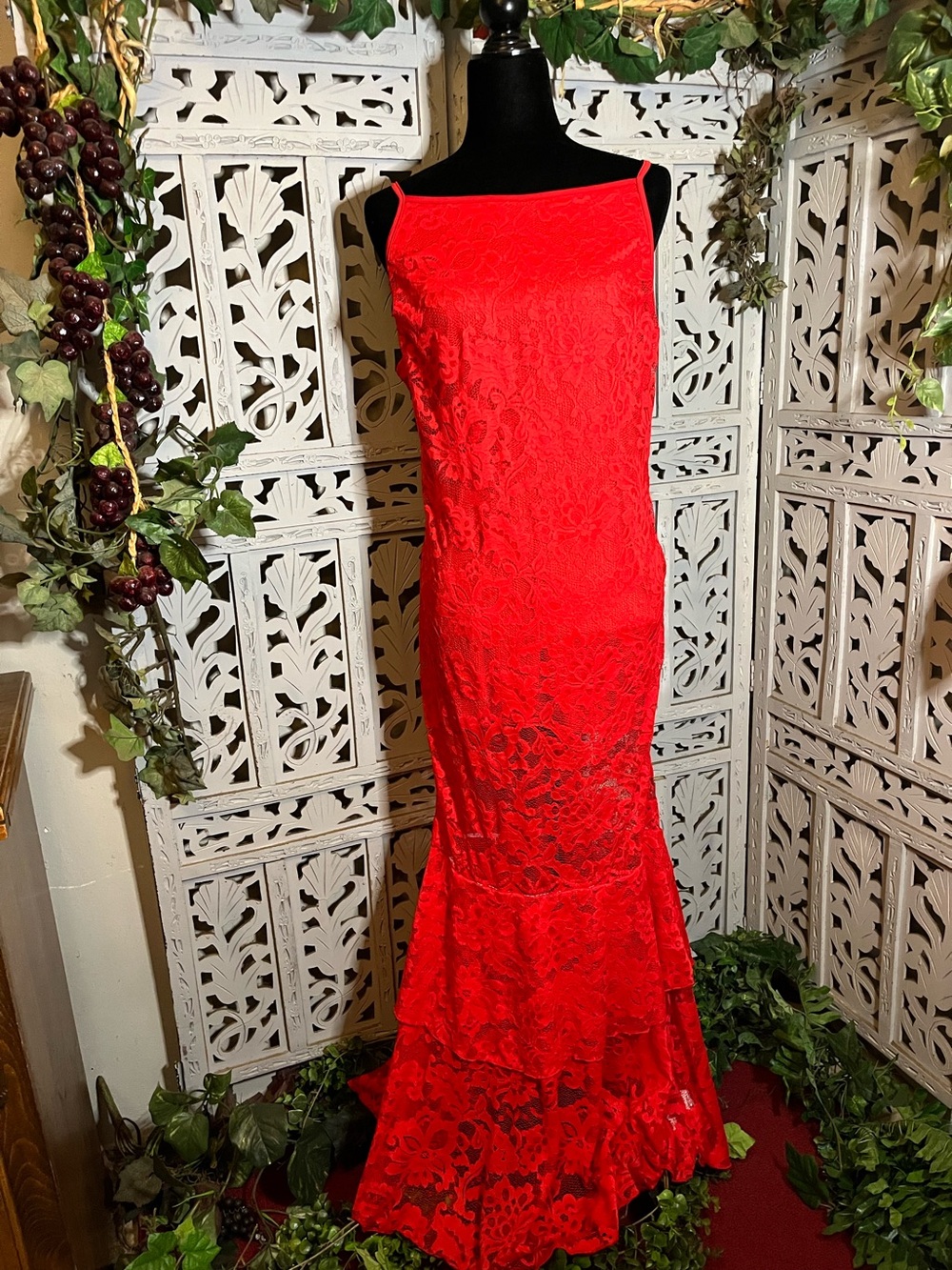 SHEIN BAE ELEGANT ROSEY RED LACE FISHTAIL TIERED & RUFFLED FORMAL MAXI DRESS